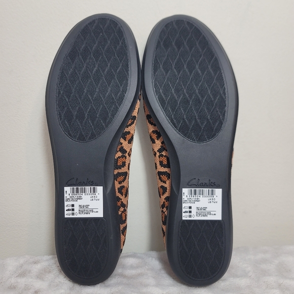 Clarks CloudSteppers Carly Wish Ballet Flats Women's Shoes AnimalPrint Sz 7.5 - Picture 8 of 9